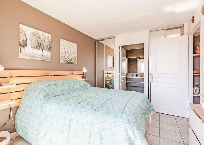 Le Paladien By Interhome Fréjus